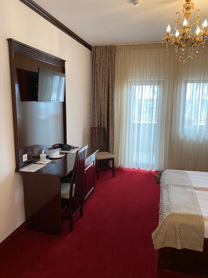 Hotel Onix Roman Luaran gambar