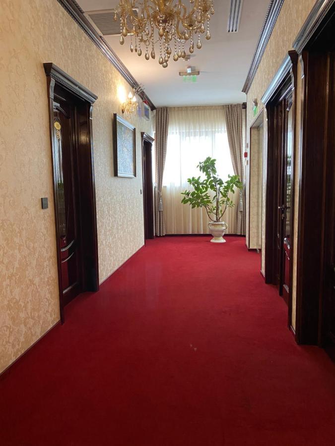 Hotel Onix Roman Luaran gambar