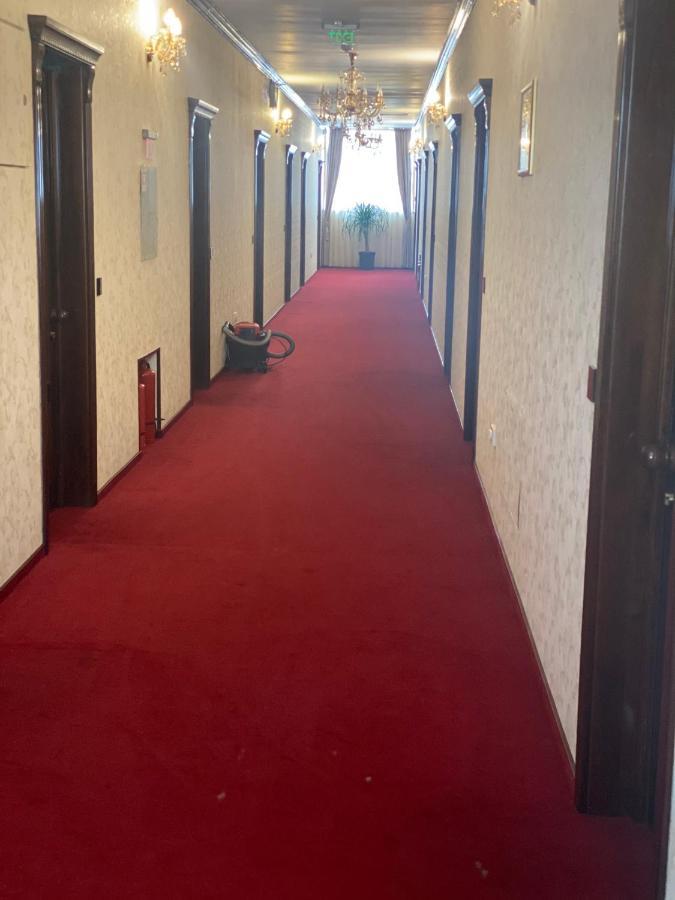 Hotel Onix Roman Luaran gambar