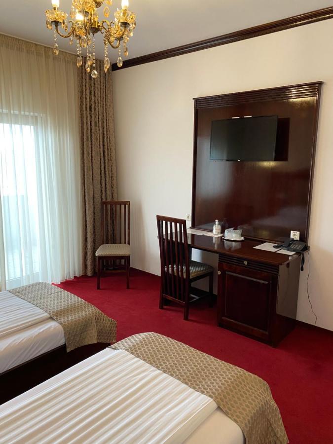 Hotel Onix Roman Luaran gambar