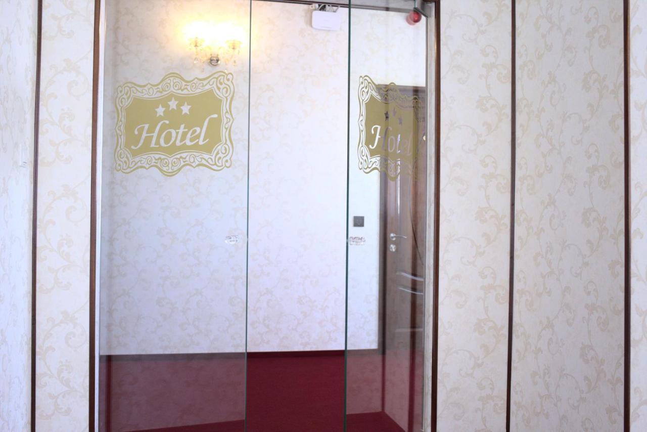 Hotel Onix Roman Luaran gambar