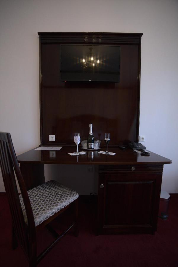 Hotel Onix Roman Luaran gambar