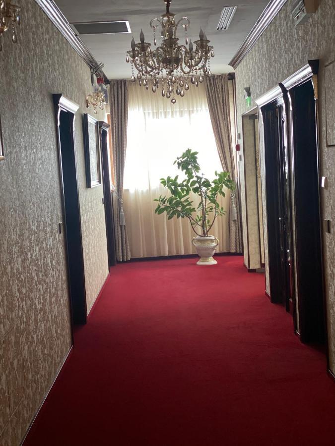 Hotel Onix Roman Luaran gambar