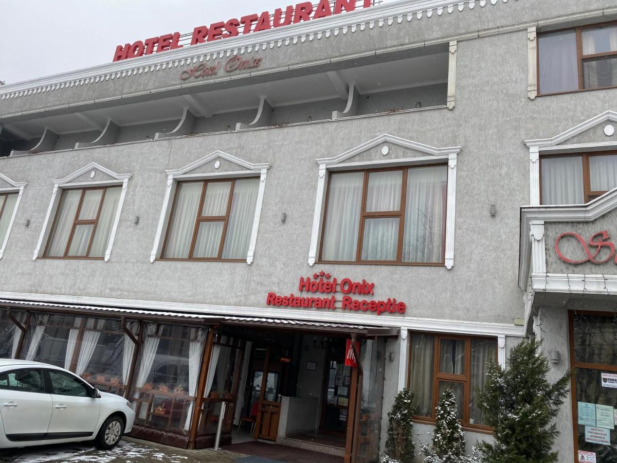 Hotel Onix Roman Luaran gambar