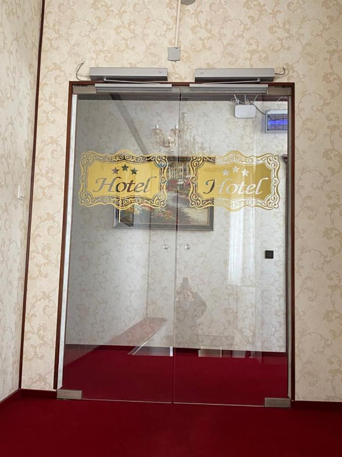 Hotel Onix Roman Luaran gambar